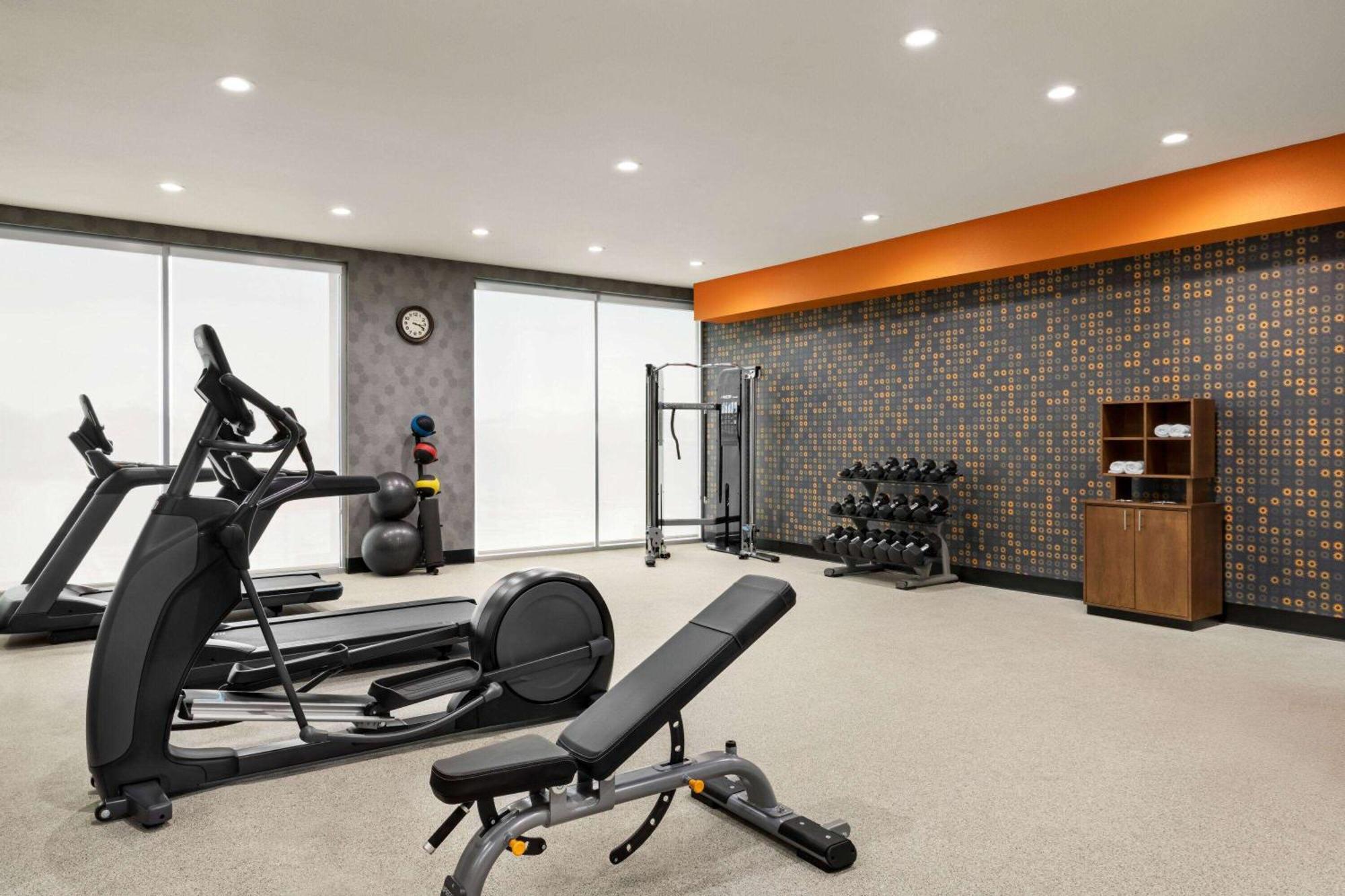 La Quinta Inn & Suites By Wyndham Austin South Екстериор снимка