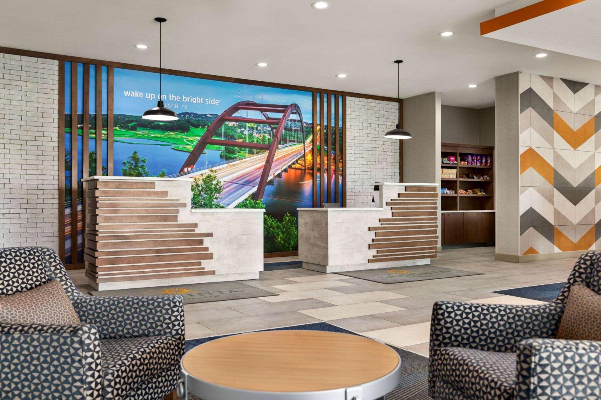 La Quinta Inn & Suites By Wyndham Austin South Екстериор снимка